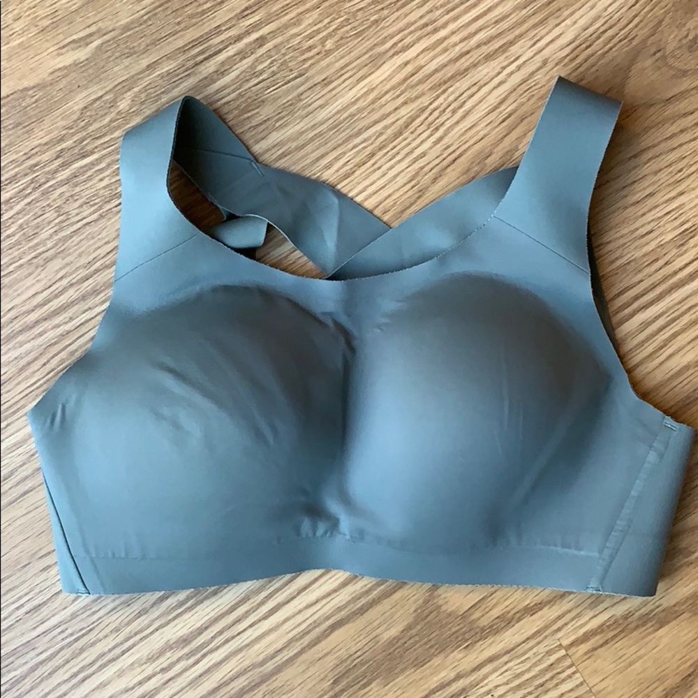 Lululemon Enlite Bra 34D